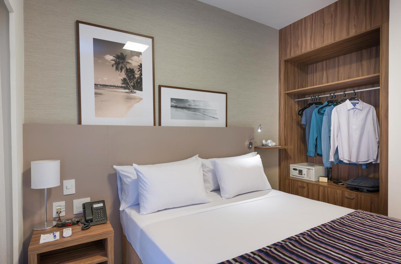 Quarto Duplo com Cama Queen-Size