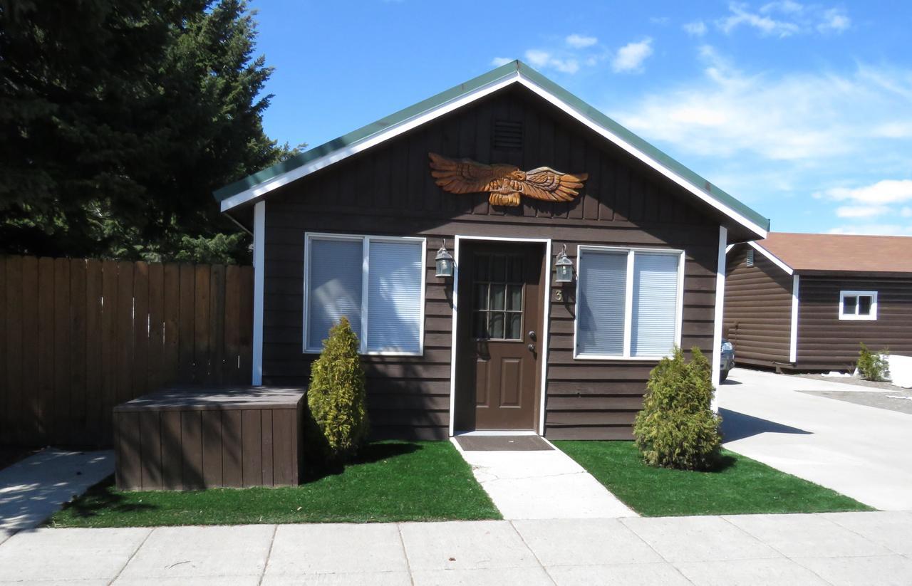 Deluxe Cabin #3