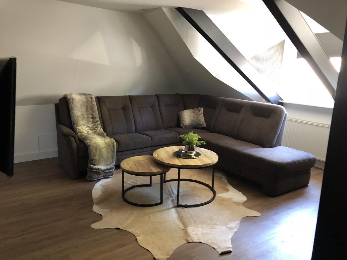 Panorama Suite mit Balkon und Flussblick