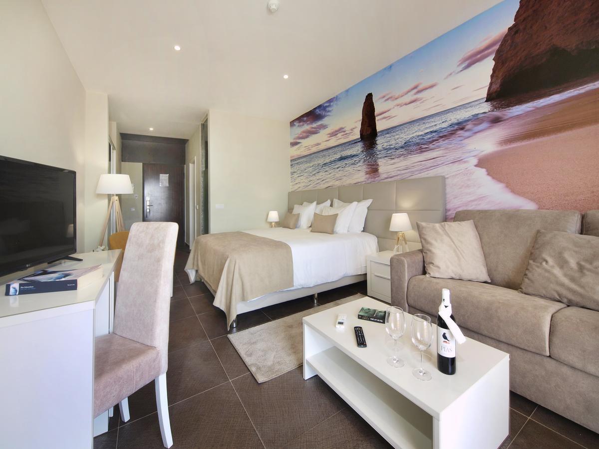 Deluxe Doppel-/Zweibettzimmer mit Meerblick
