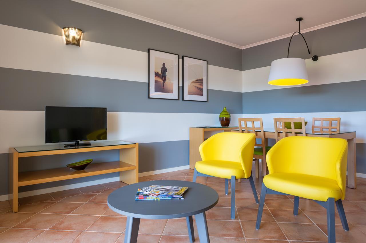 Apartamento com 1 Quarto e Vista Piscina (2 adultos + 2 crianças)
