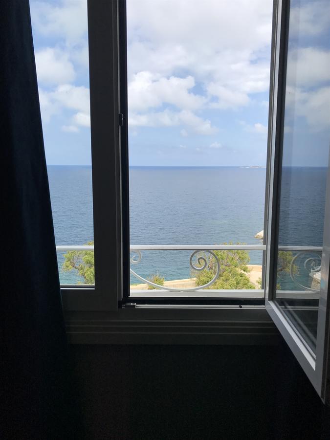 Doppel-/Zweibettzimmer mit Meerblick