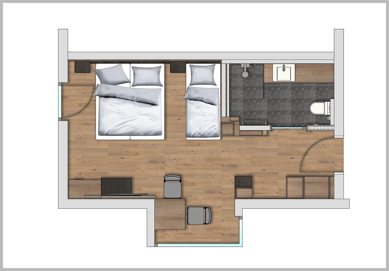Dreibettzimmer mit Balkon