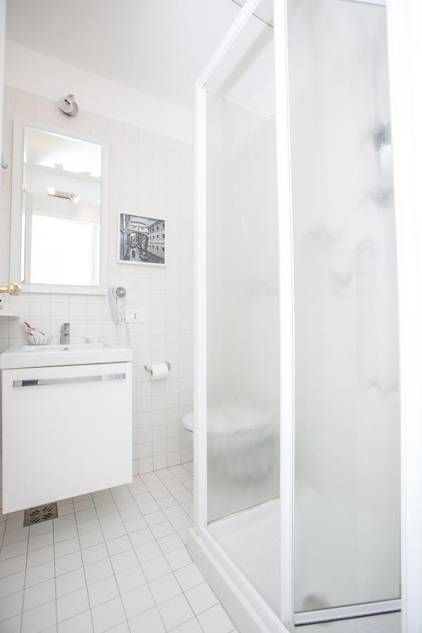 Deluxe Double Room with Canal View