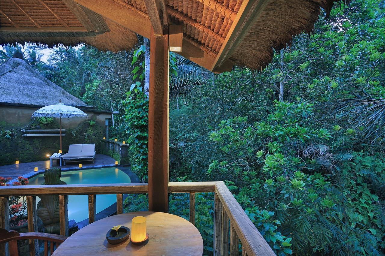 Villa Beira-Rio com 1 Quarto, Piscina e Benefício Gratuito
