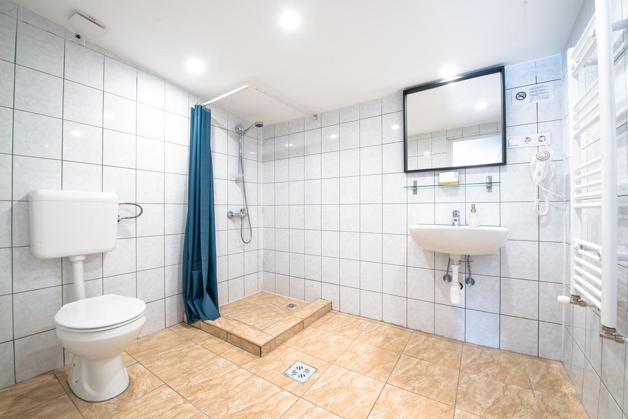 Chambre Quadruple Économique
