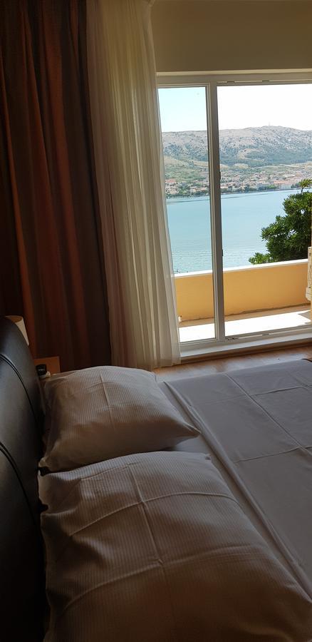 Camera Familiare con Balcone e Vista Mare