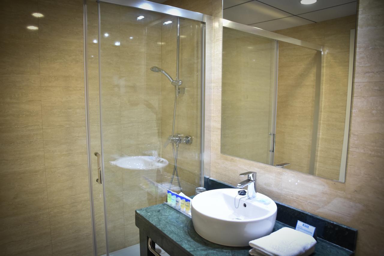 Habitación Doble (2 adultos)