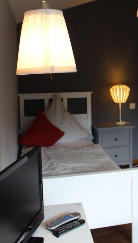 Single Room,665815815:JPEG