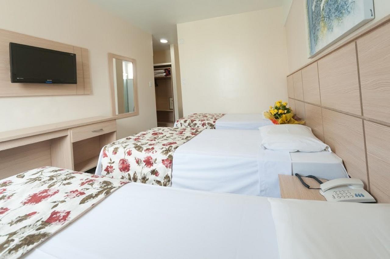 Quarto Triplo Standard