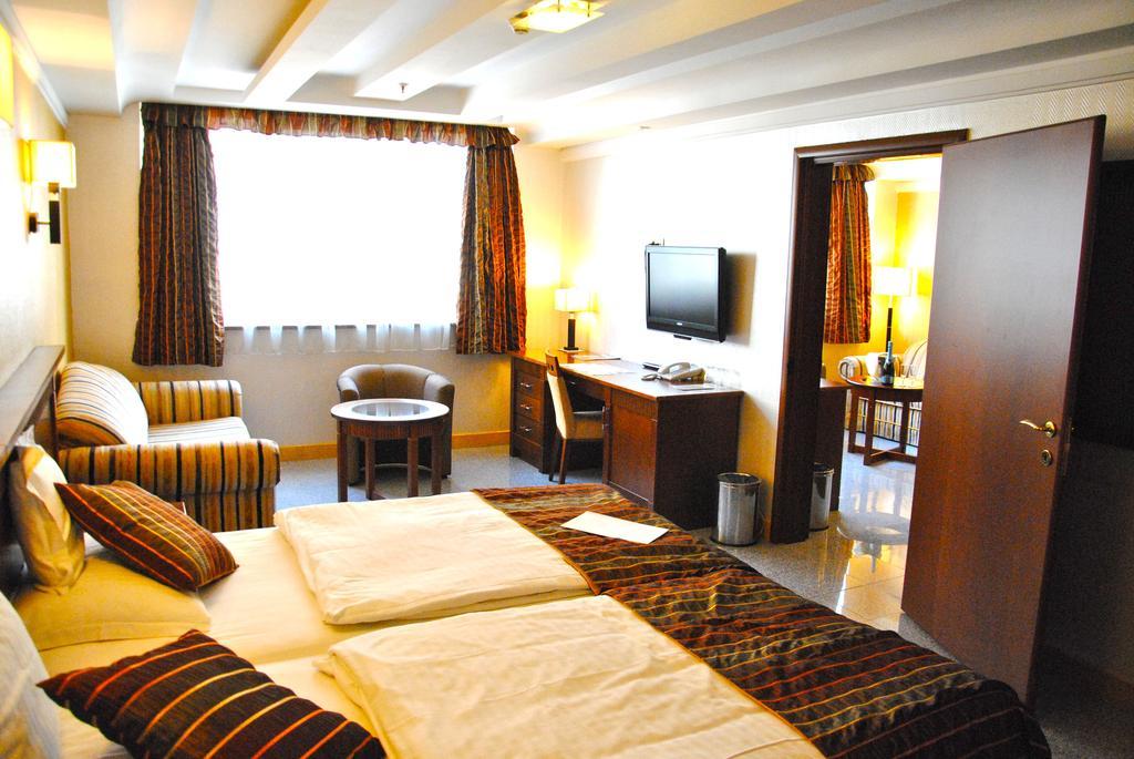 Habitación Familiar