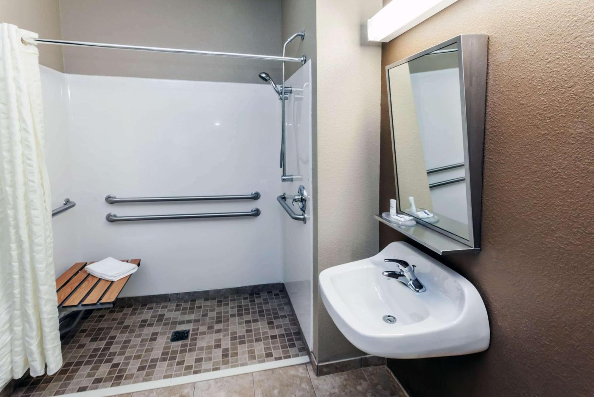 1 Queen Bed, Accessible Studio Suite, Non-Smoking