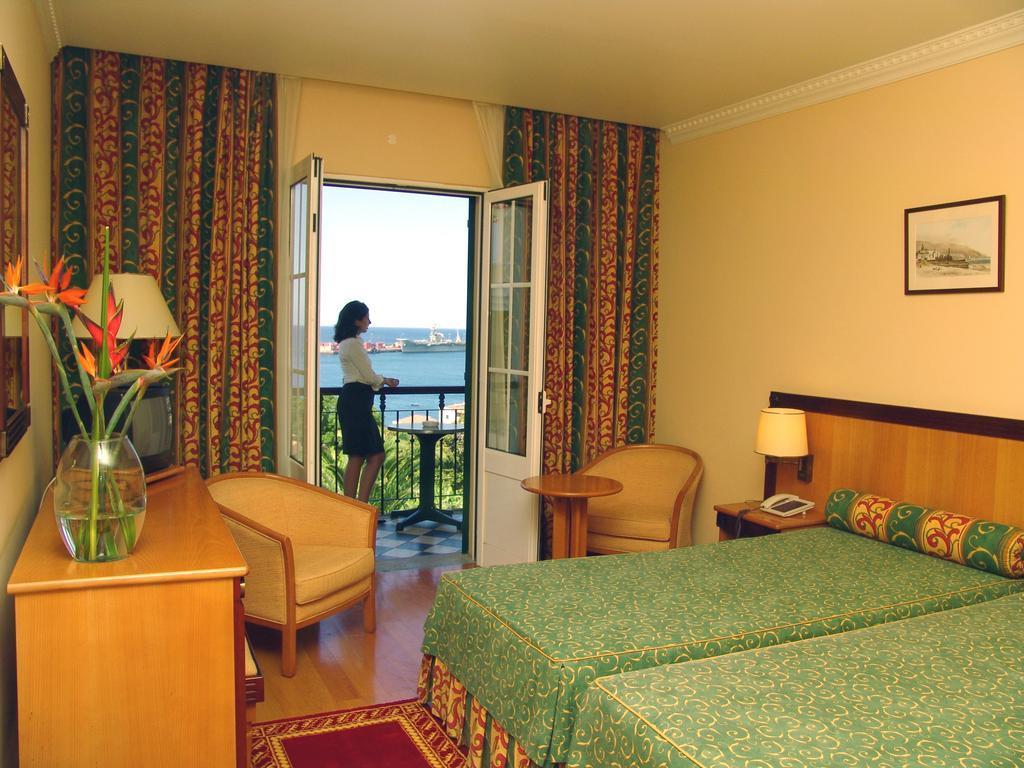 Quarto Duplo ou Twin com Vista Mar