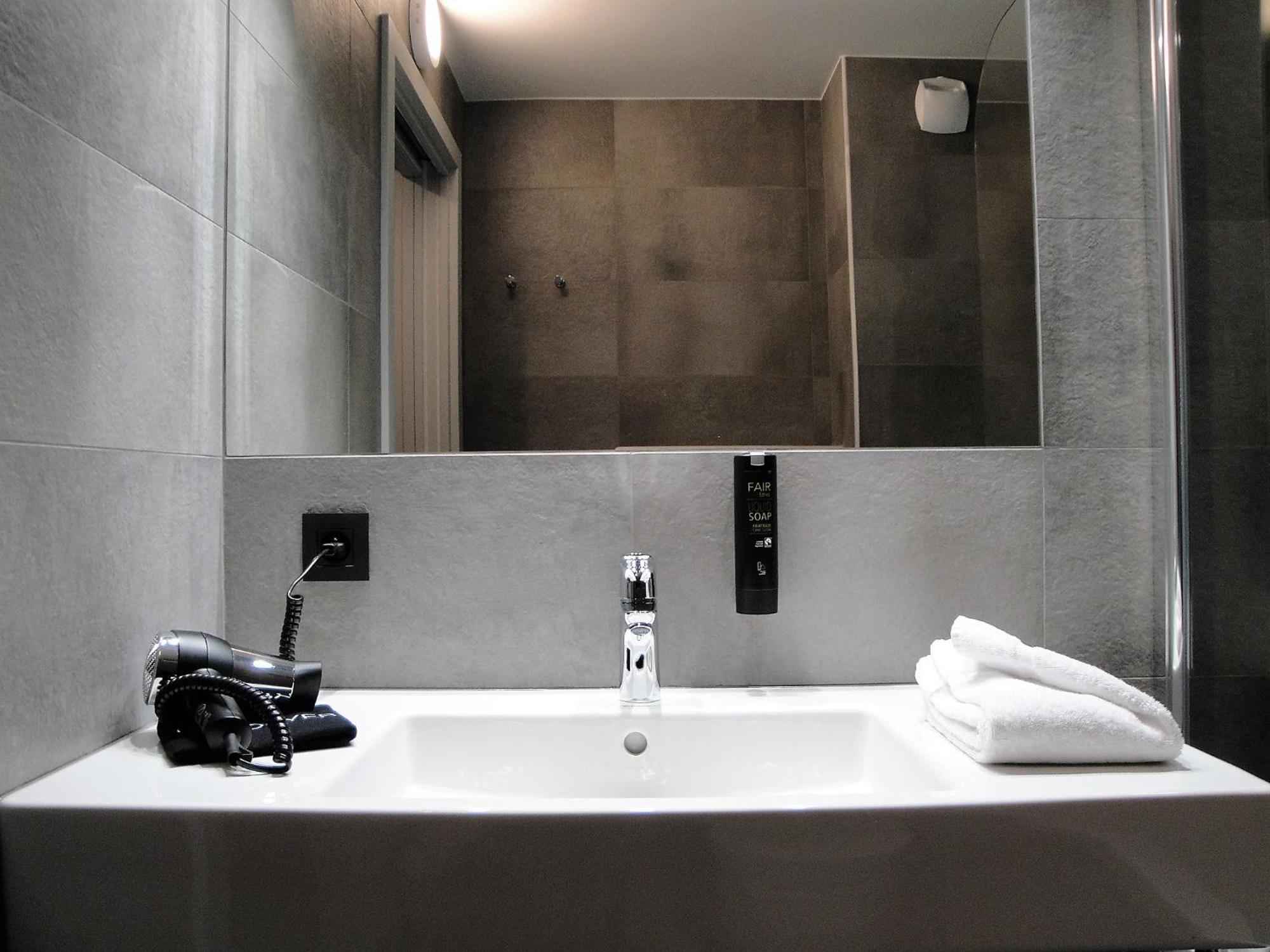 Chambre Double avec Balcon - Côté Brévent