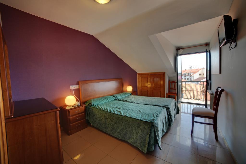 Habitación Triple (2 adultos + 1 niño)