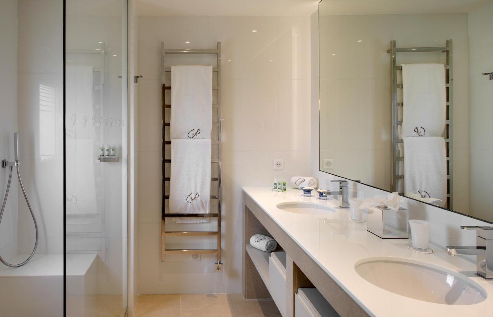 Chambre Deluxe Double ou Lits Jumeaux