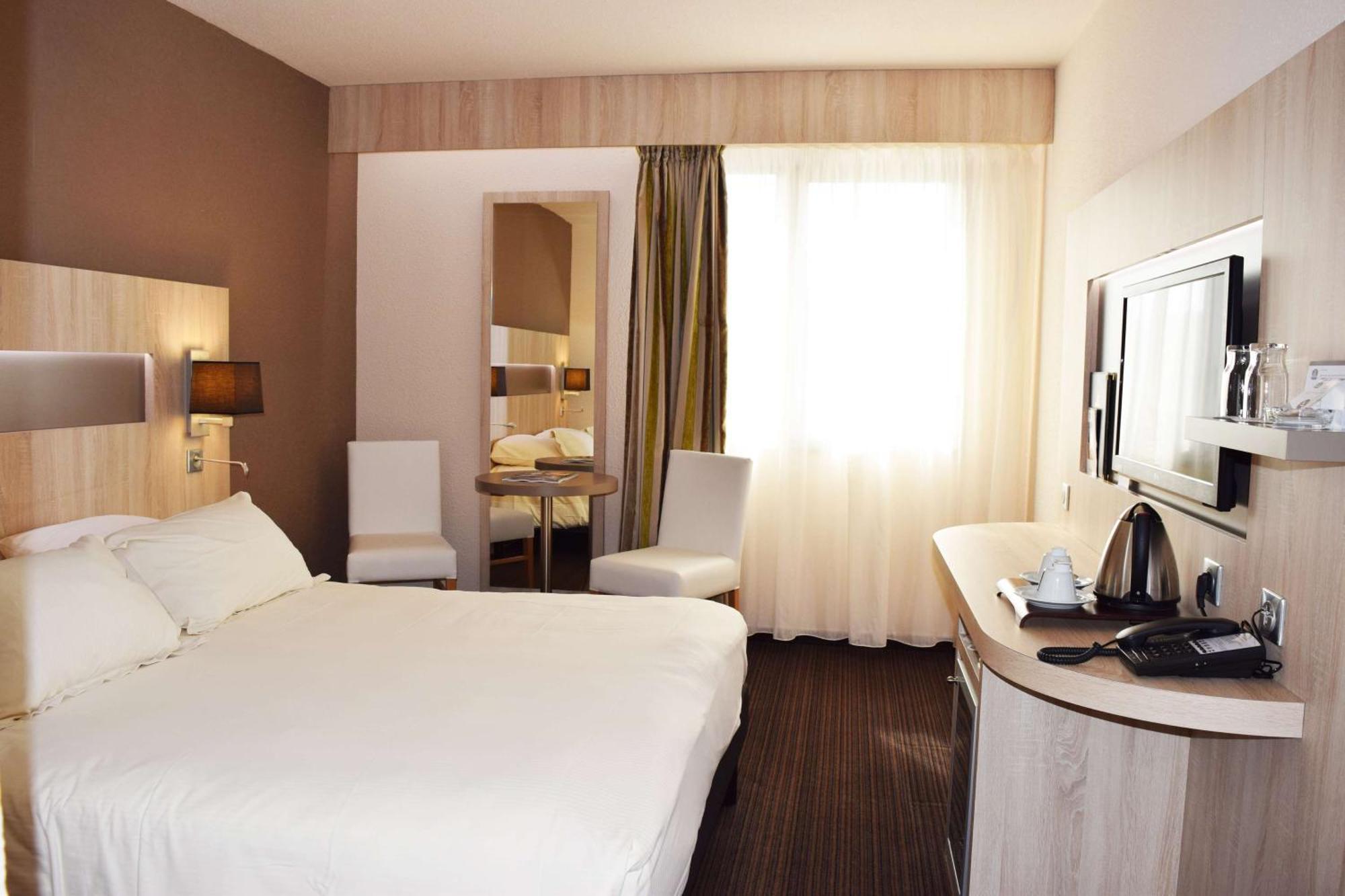 Chambre Lit Queen-Size Standard - Non-Fumeurs