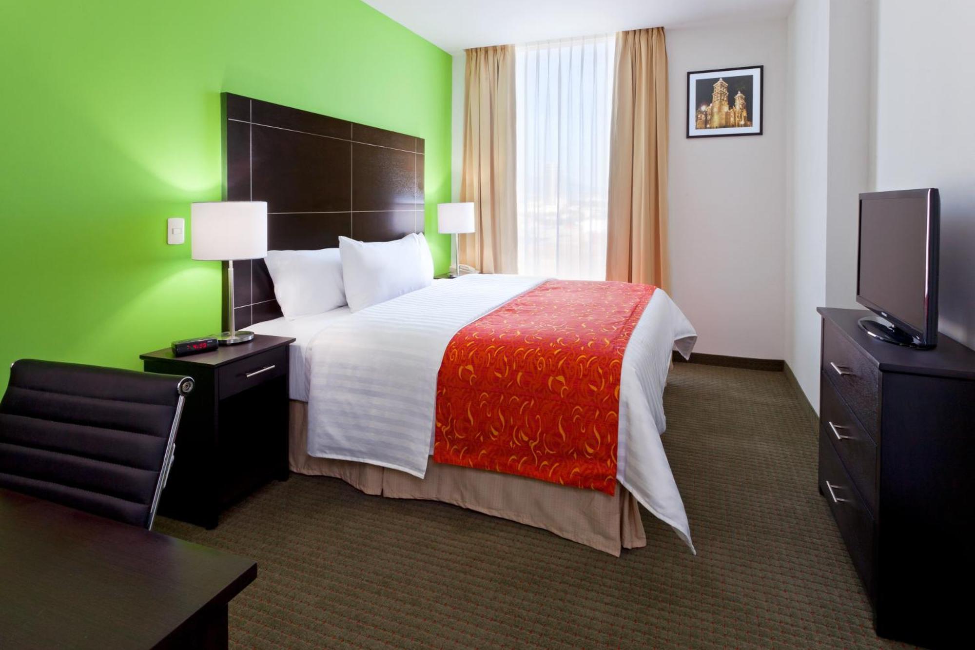 Suite Deluxe con cama grande - No fumadores