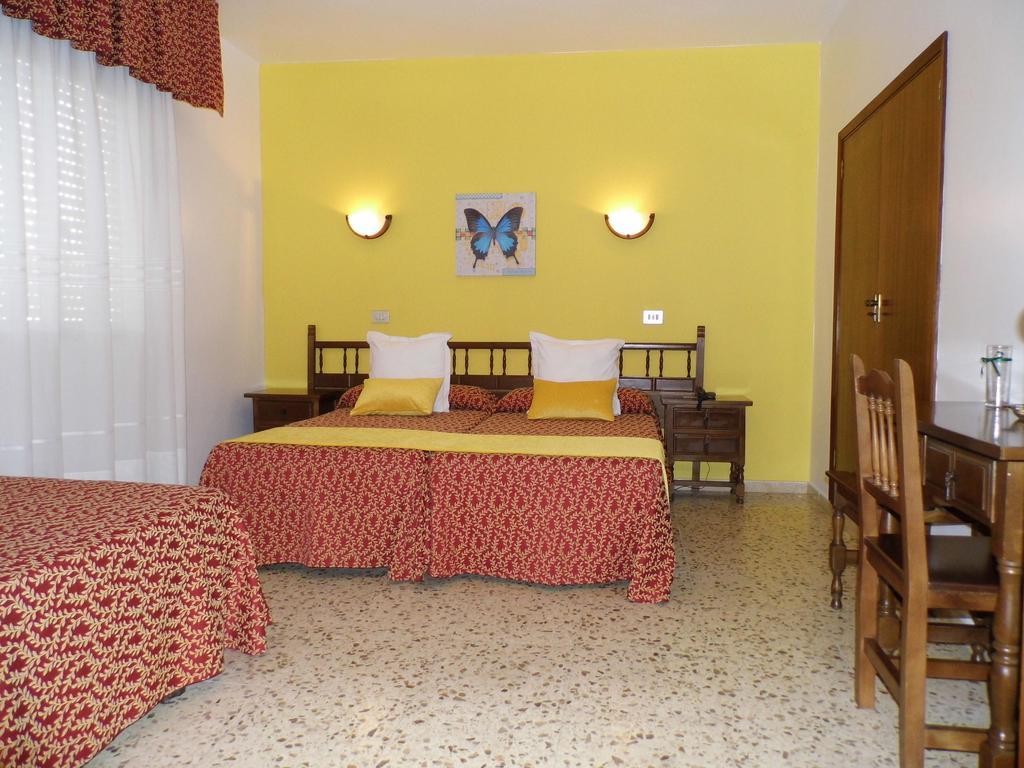 Triple Room,68263907:JPEG