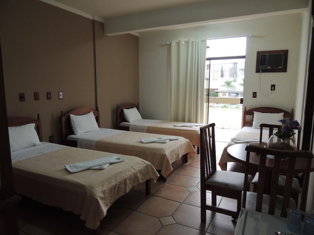 Quarto Quádruplo (4 pessoas) com Vista Rio