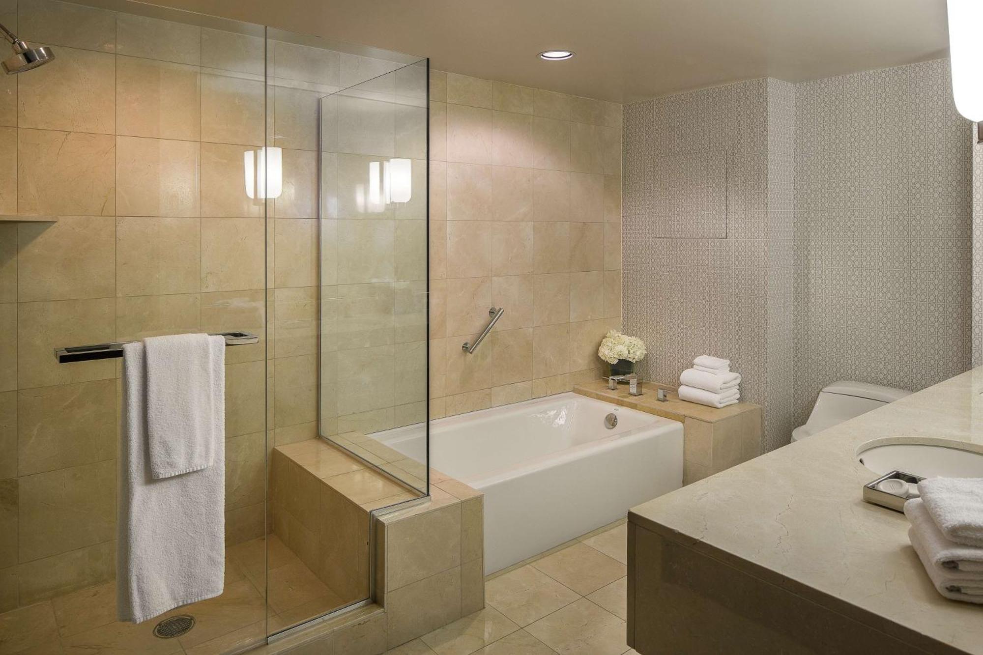 Presidential Suite,1756517151:JPEG