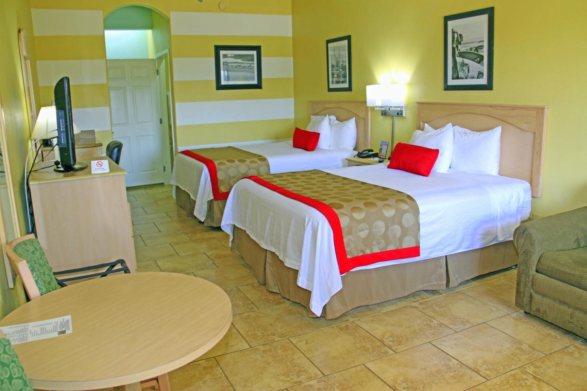 Queen Room with Two Queen Beds - Non-Smoking