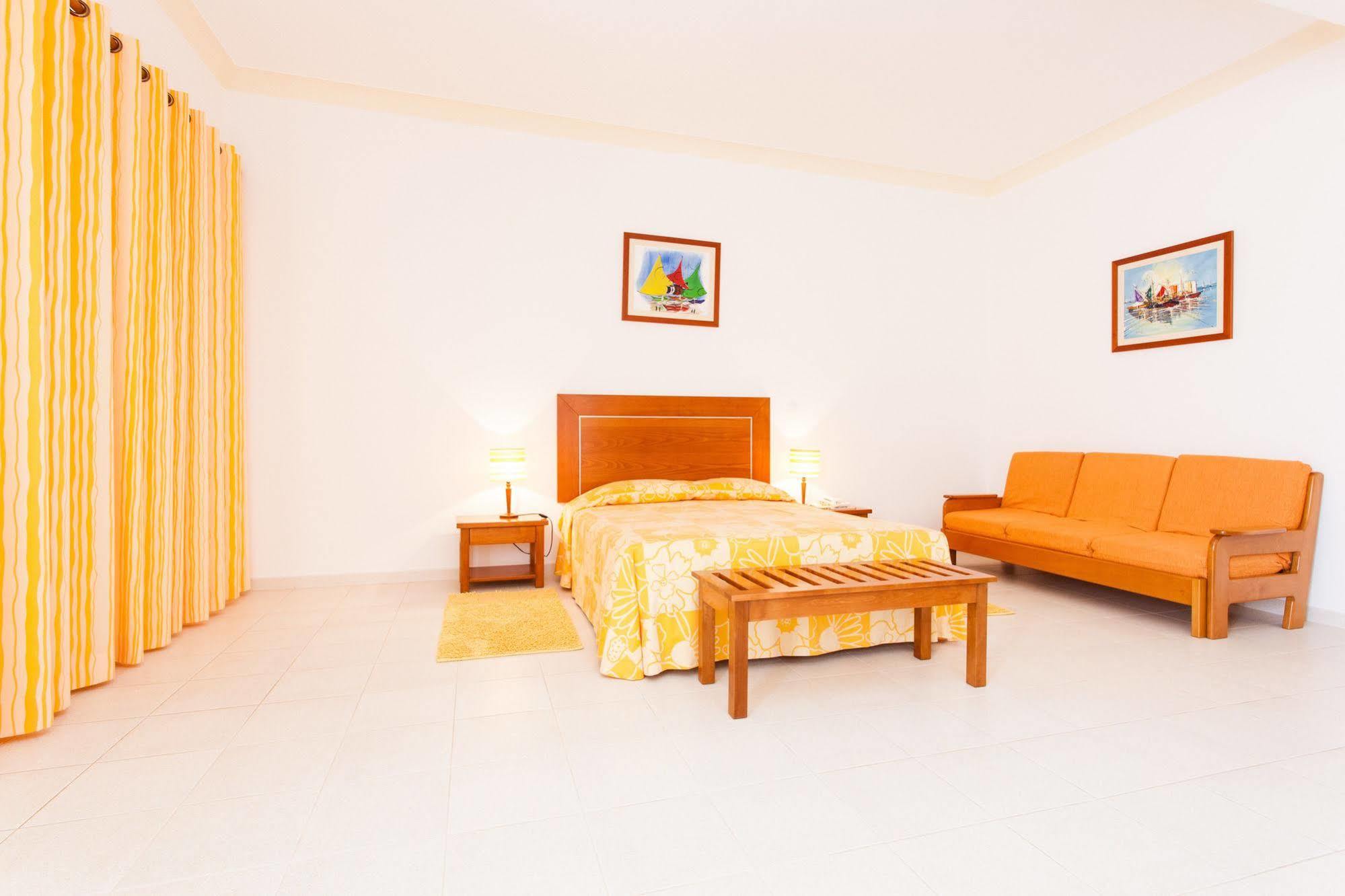 Quarto Duplo com Terraço
