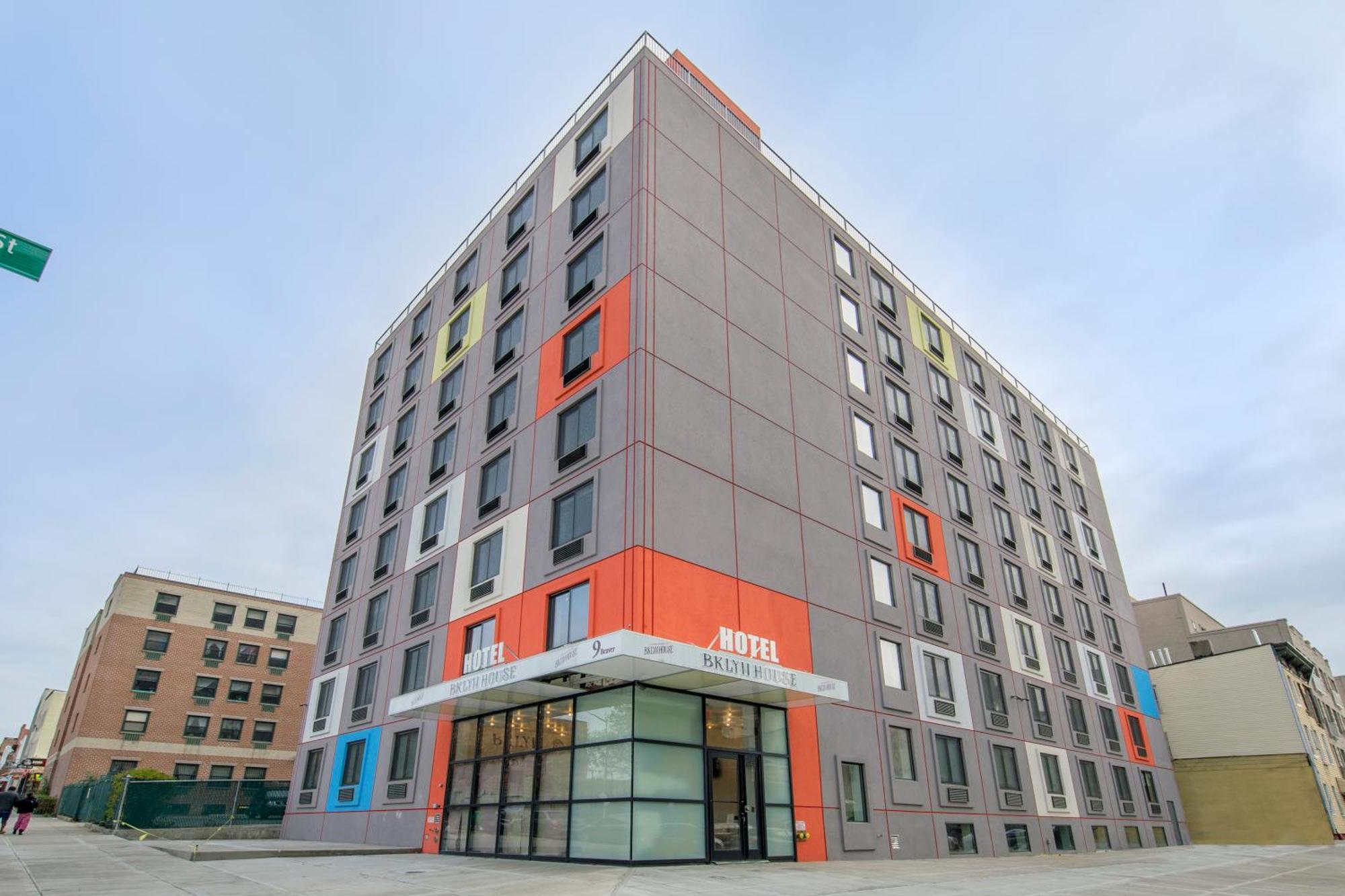 Habitación adaptada para personas con movilidad reducida - Cama grande