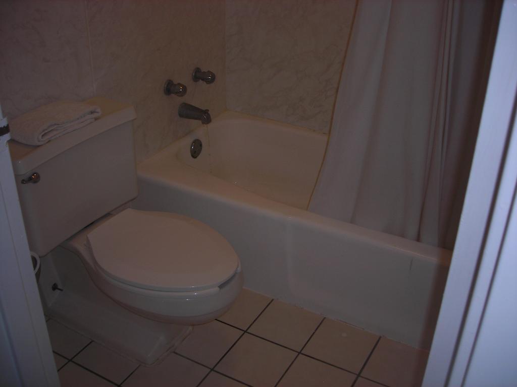 Basic Double Room
