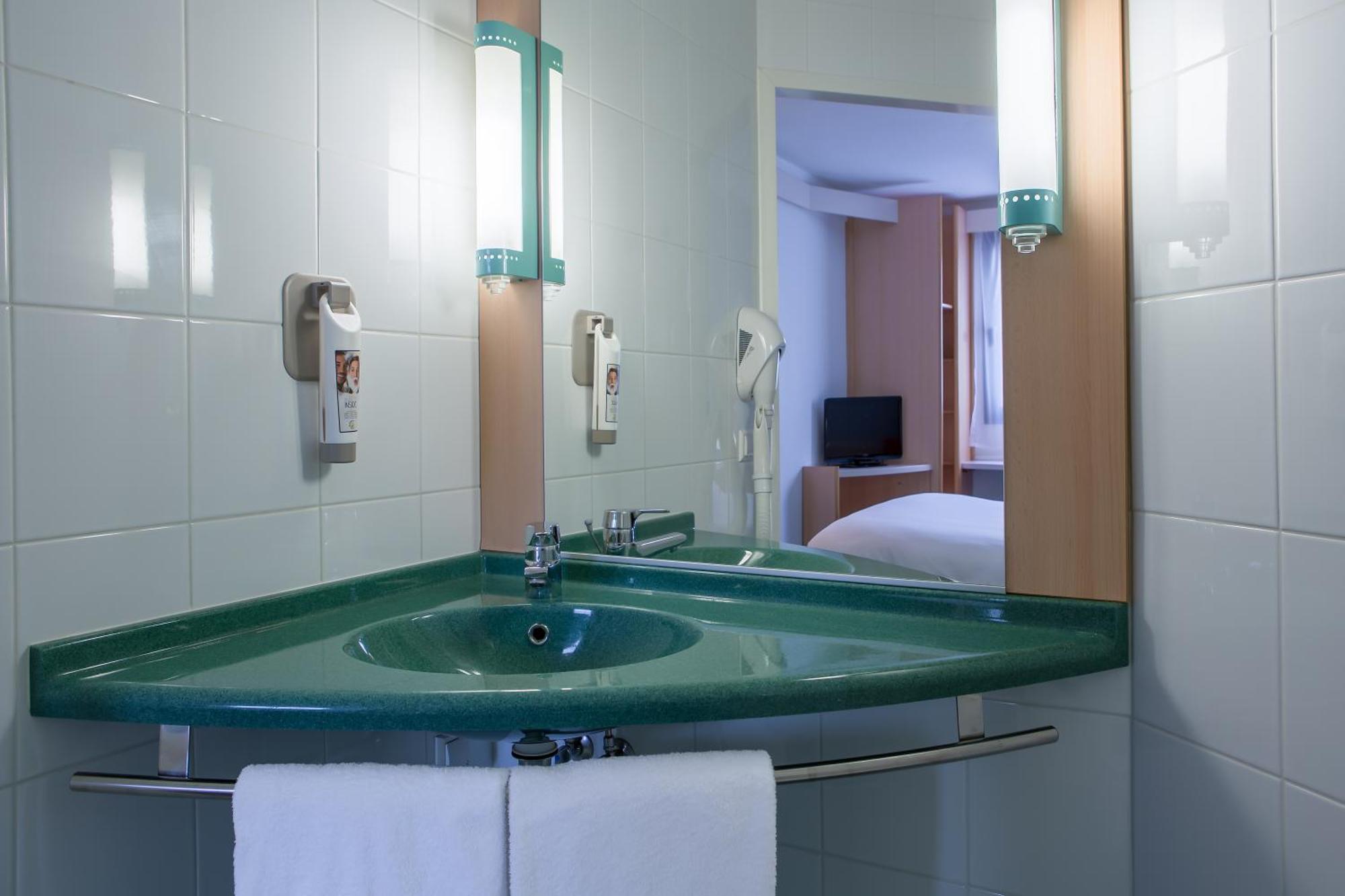 Twin Â Room