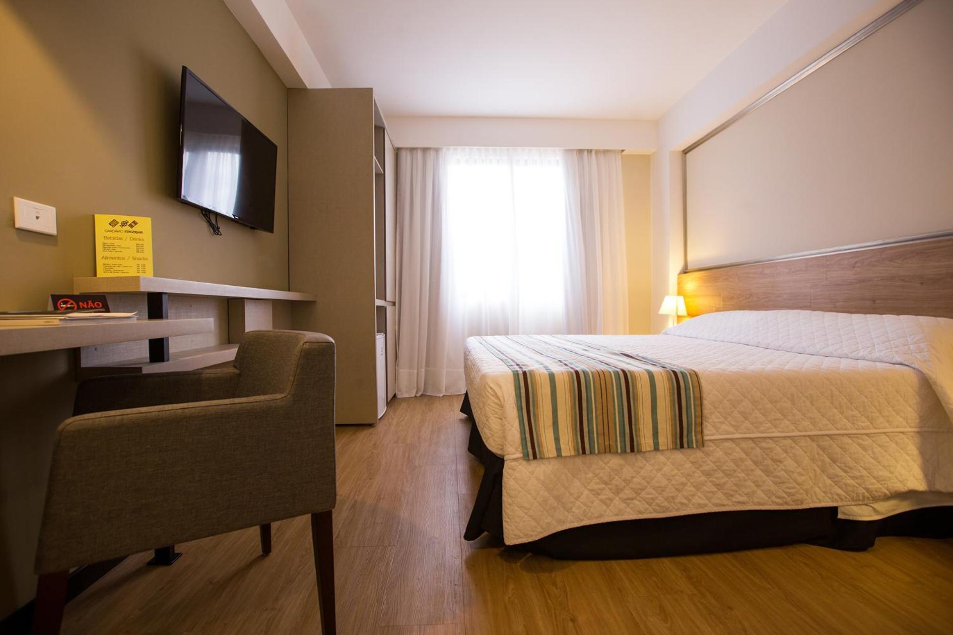 Quarto Deluxe com 1 cama de casal