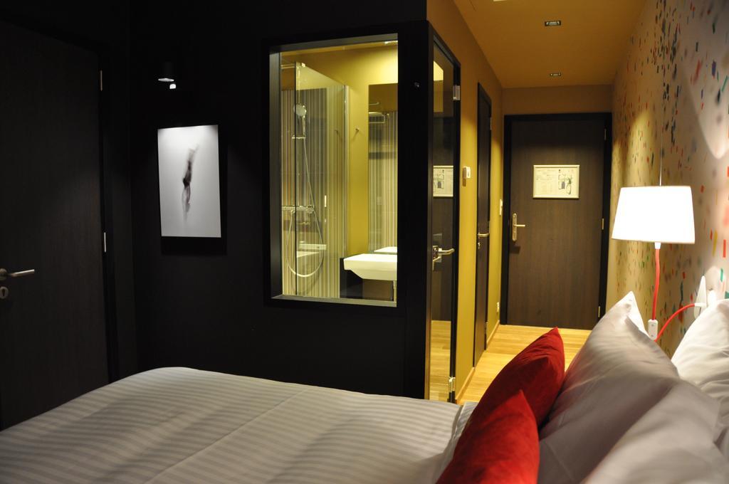 Chambre Double Standard - Côté Piscine
