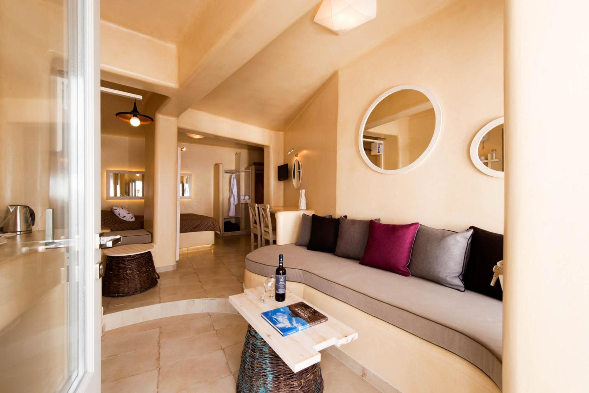 Junior Suite con Vasca Idromassaggio Esterna e Vista Caldera