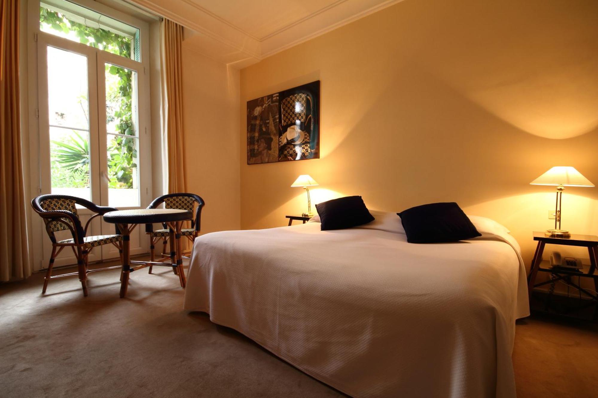 Premium Doppelzimmer mit Wellness-Badewanne - Gartenseite