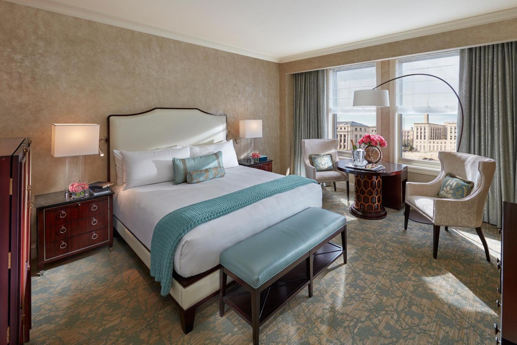 Deluxe King Room