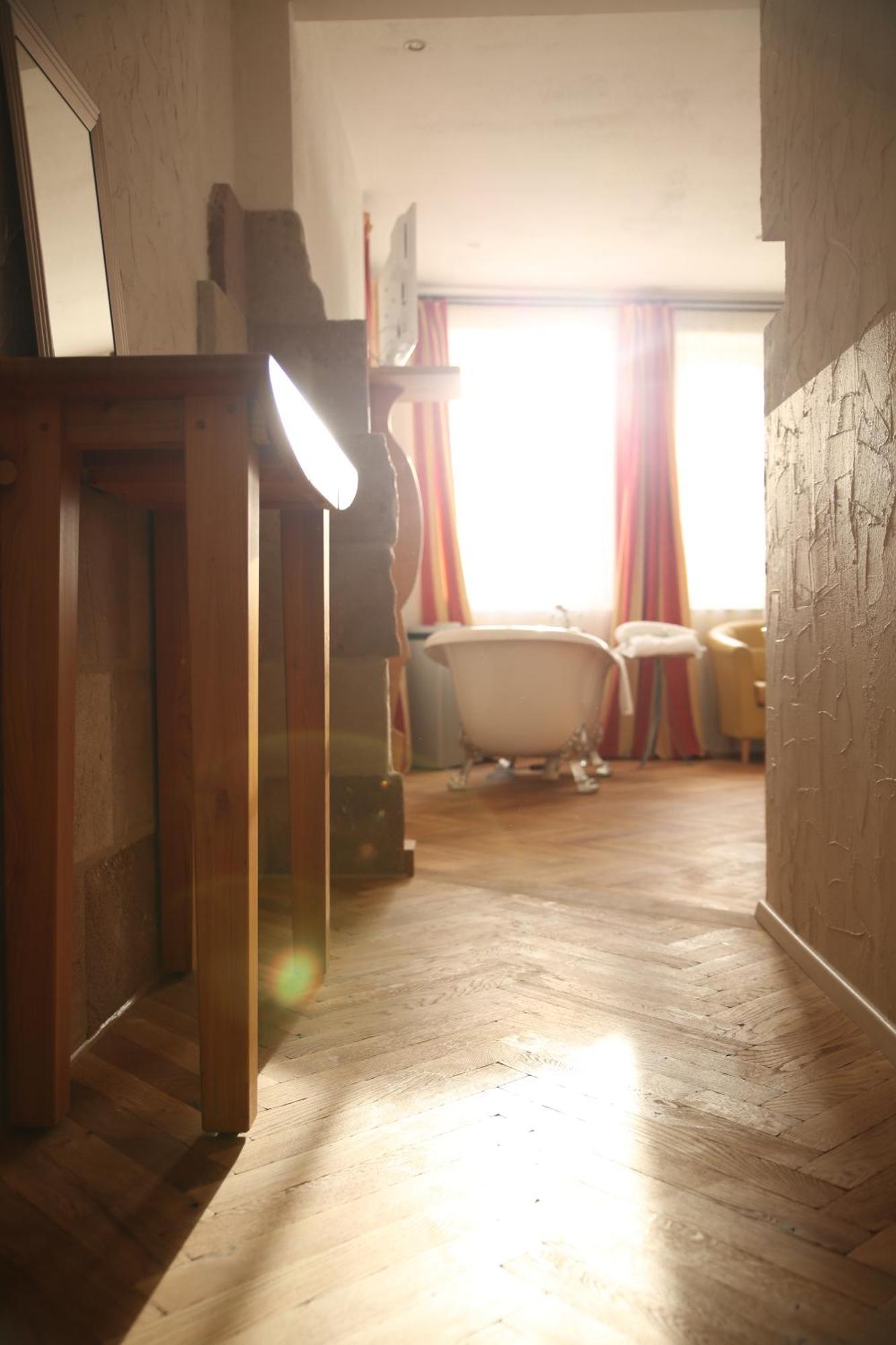 Junior Suite (2 Adults)