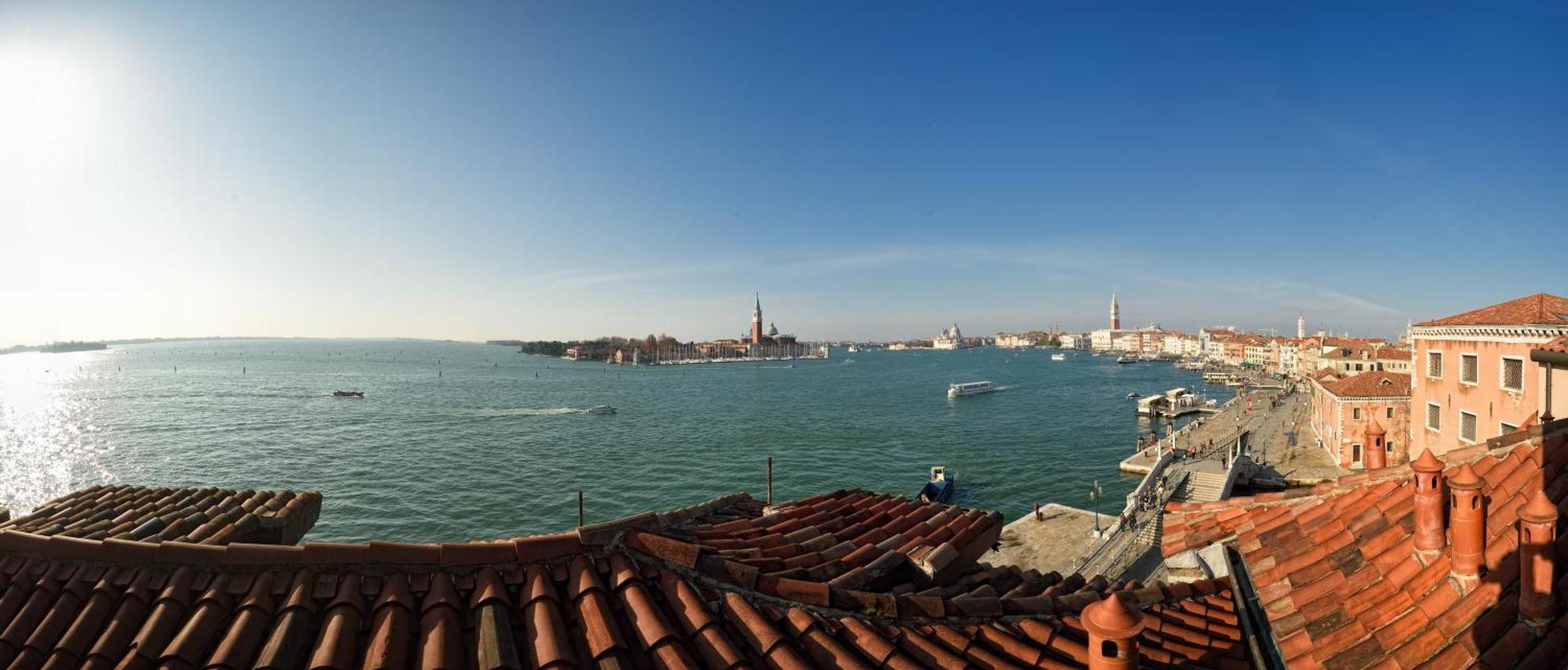 Suite mit Terrasse und Lagunenblick
