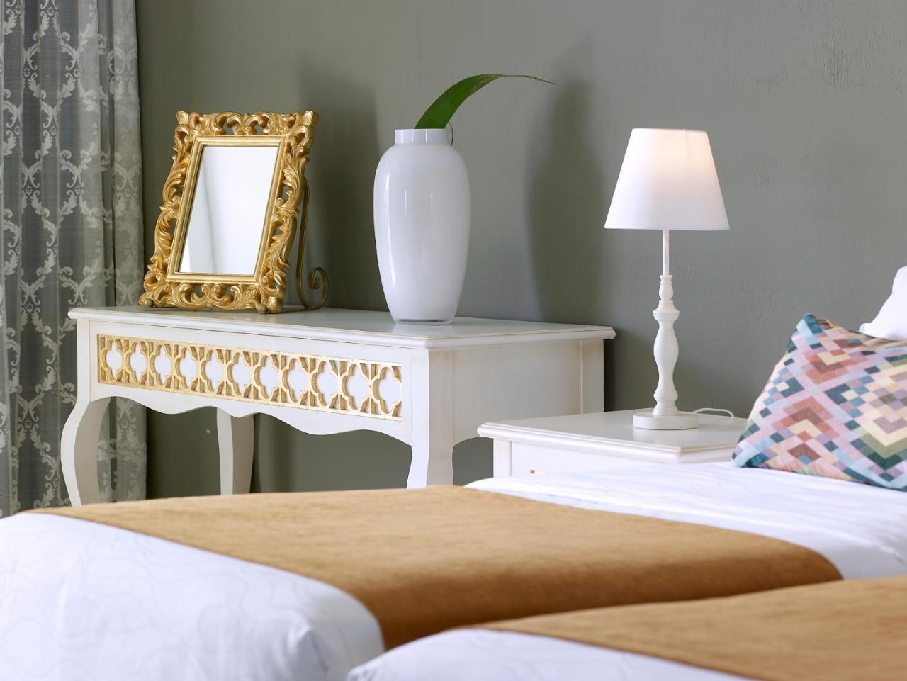 Chambre Deluxe avec Piscine Commune - Vue sur Jardin