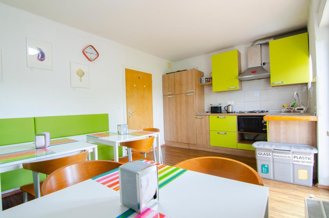 Chambre Quadruple avec Salle de Bains Commune