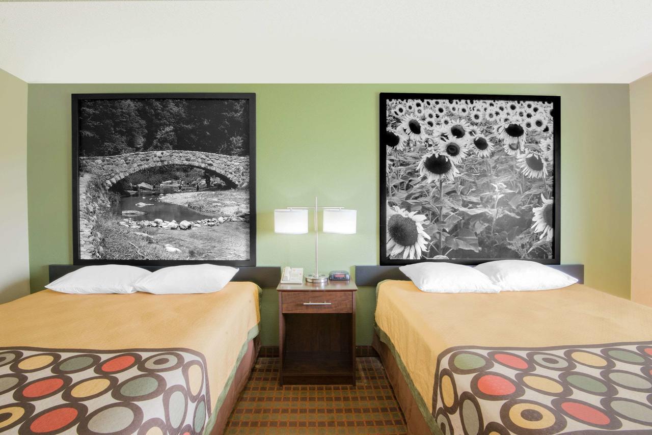 Deluxe Double Room with Two Double Beds - Non-Smoking