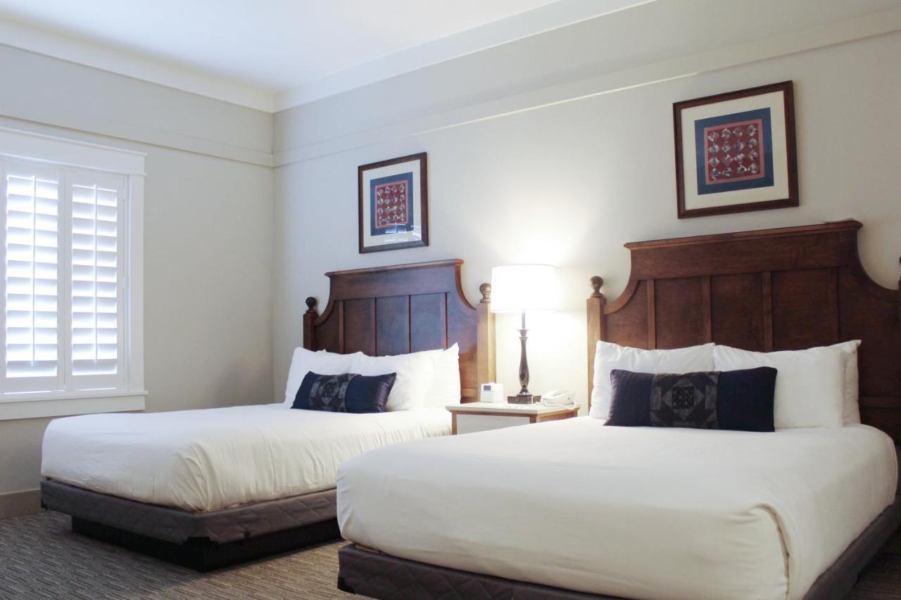 Standard Queen Room with Two Queen Beds