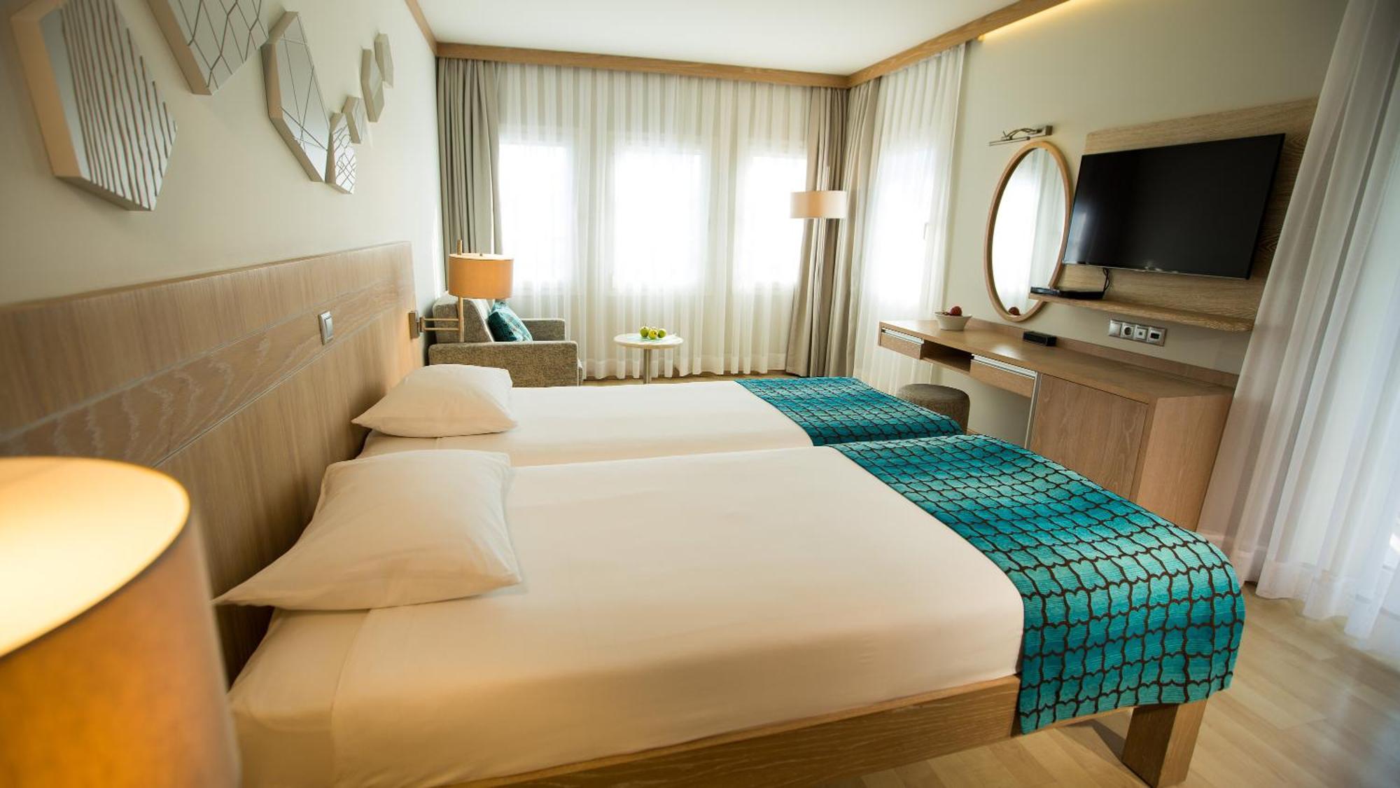 Familiensuite mit Balkon