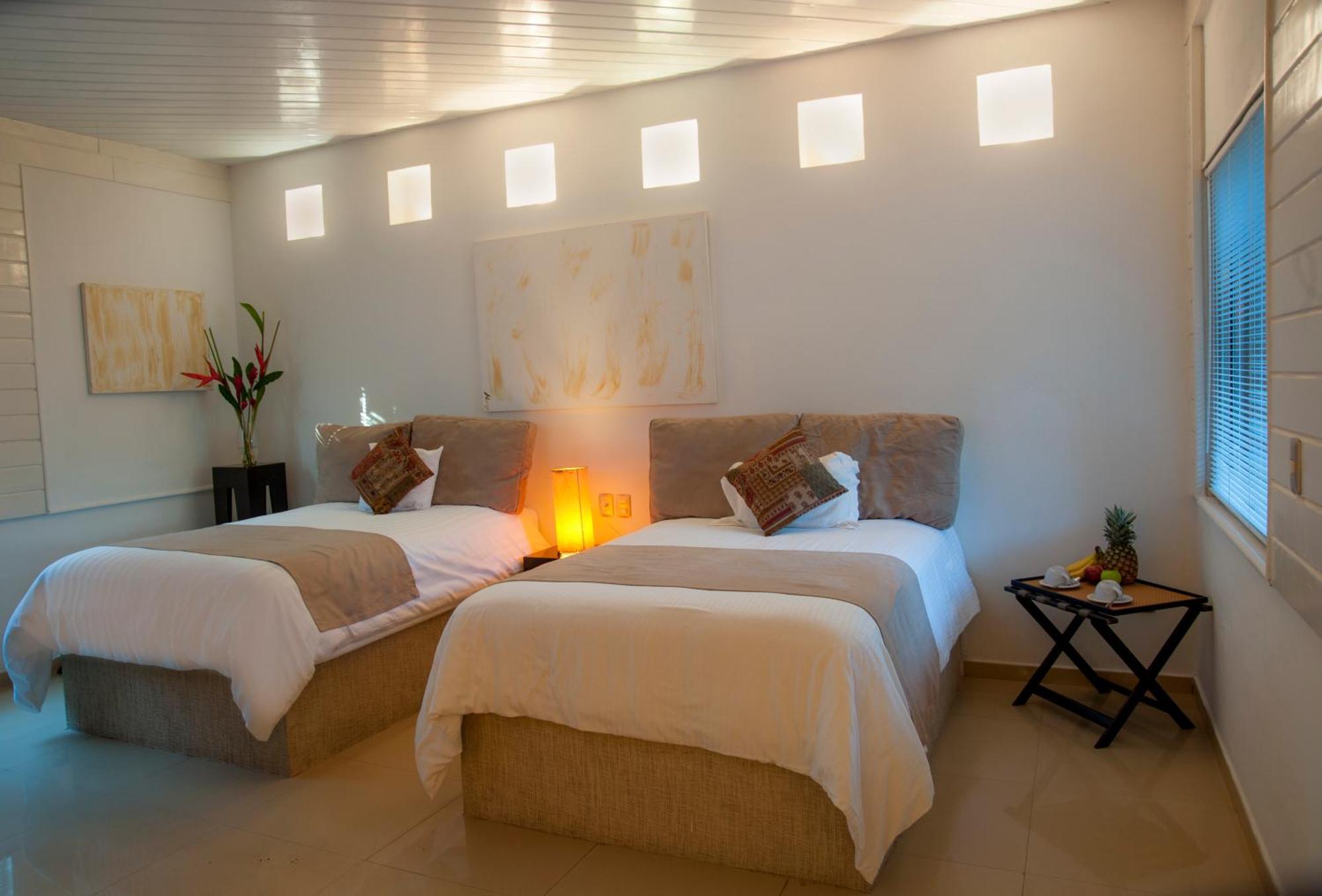 Two Double Beds Room with Buffet Breakfast
