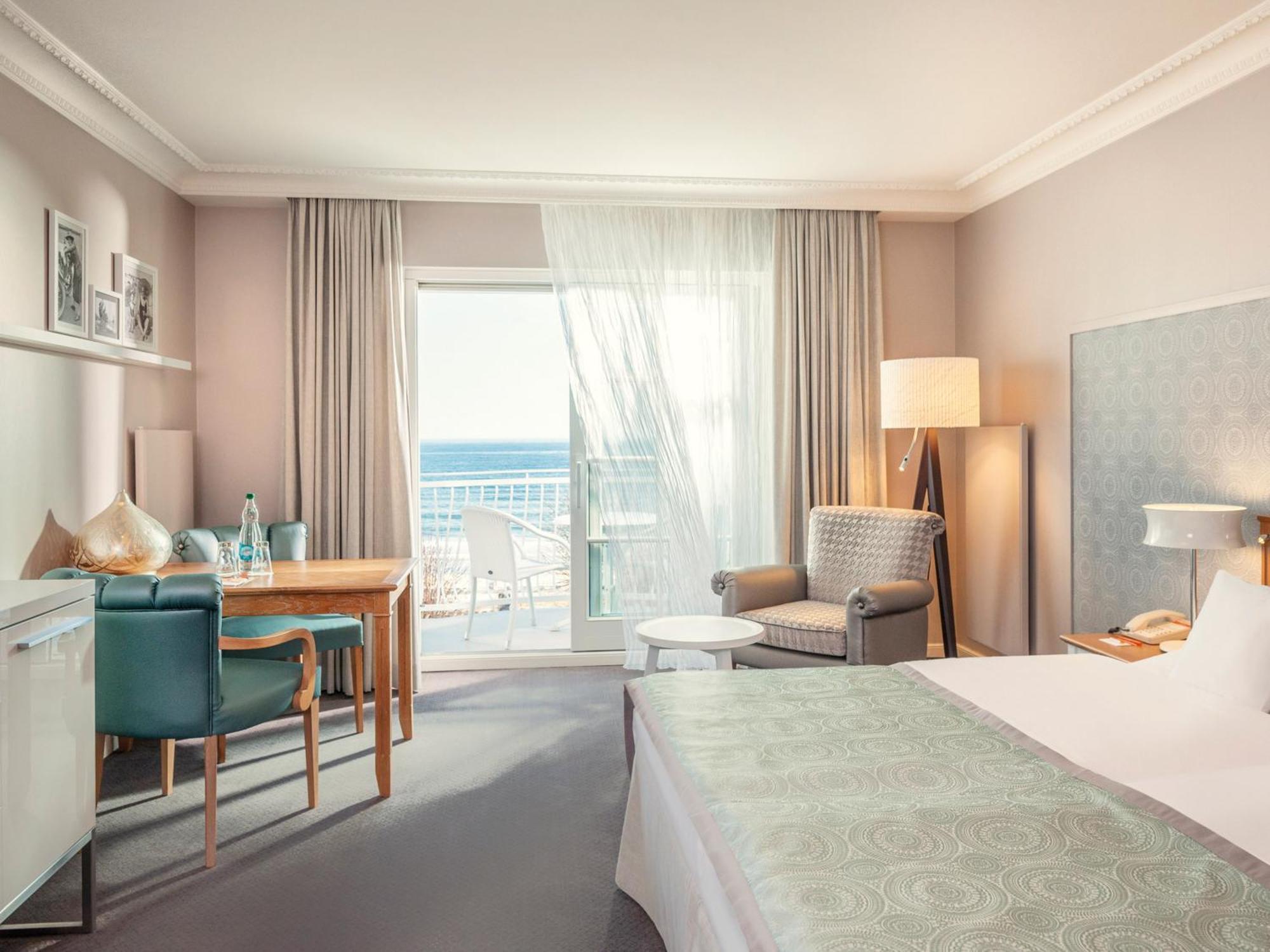 Doppelzimmer mit Meerblick und Balkon