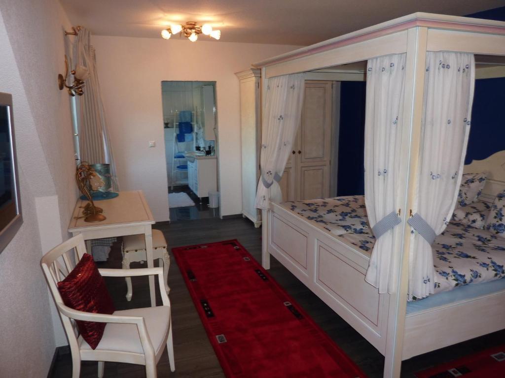 Tradition Double Room with Courtyard View