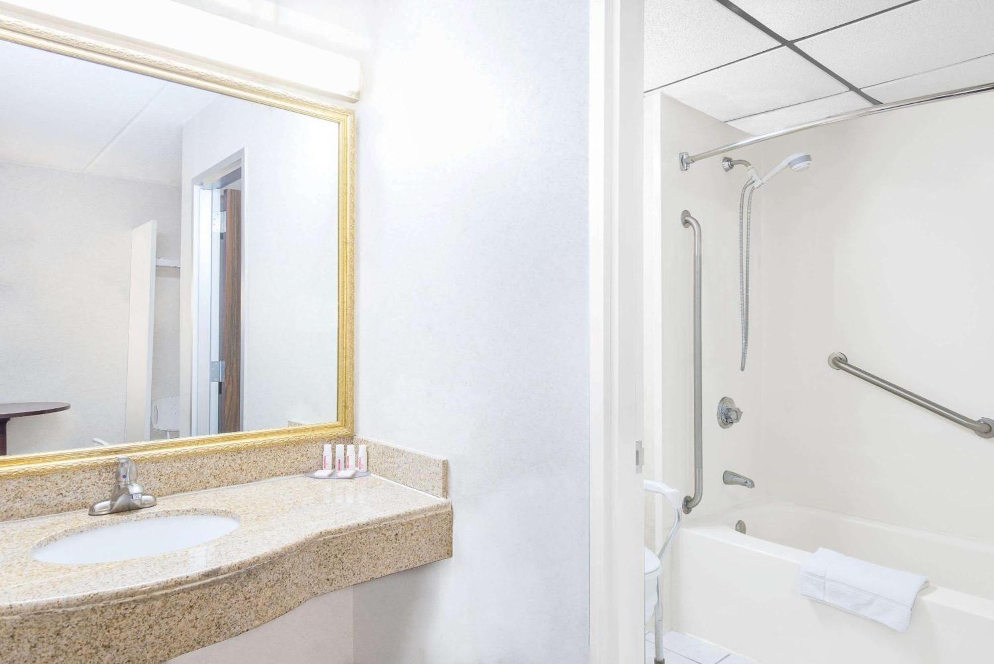Double Room - Disability Access/Non-Smoking