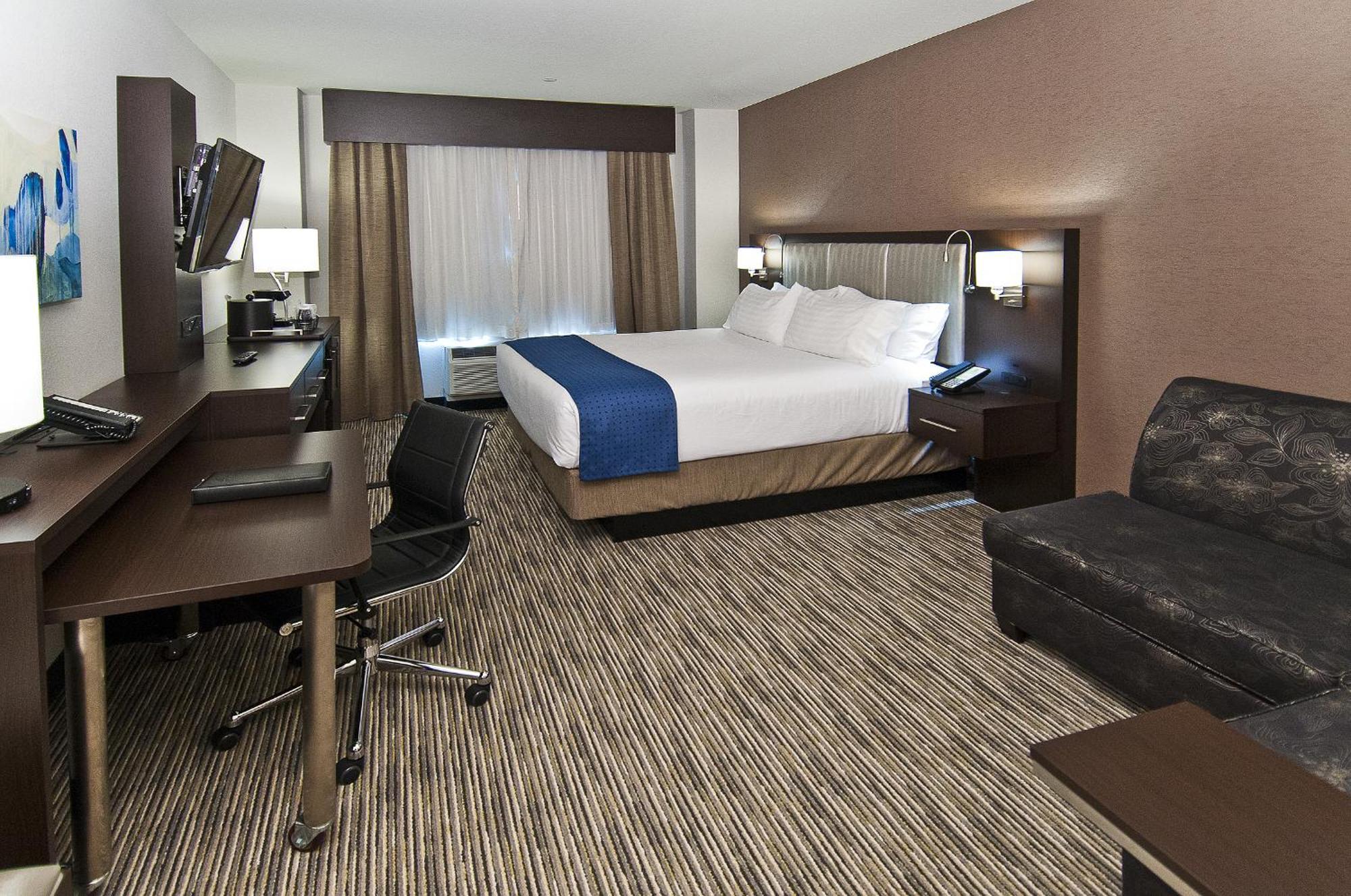 Standard King Room