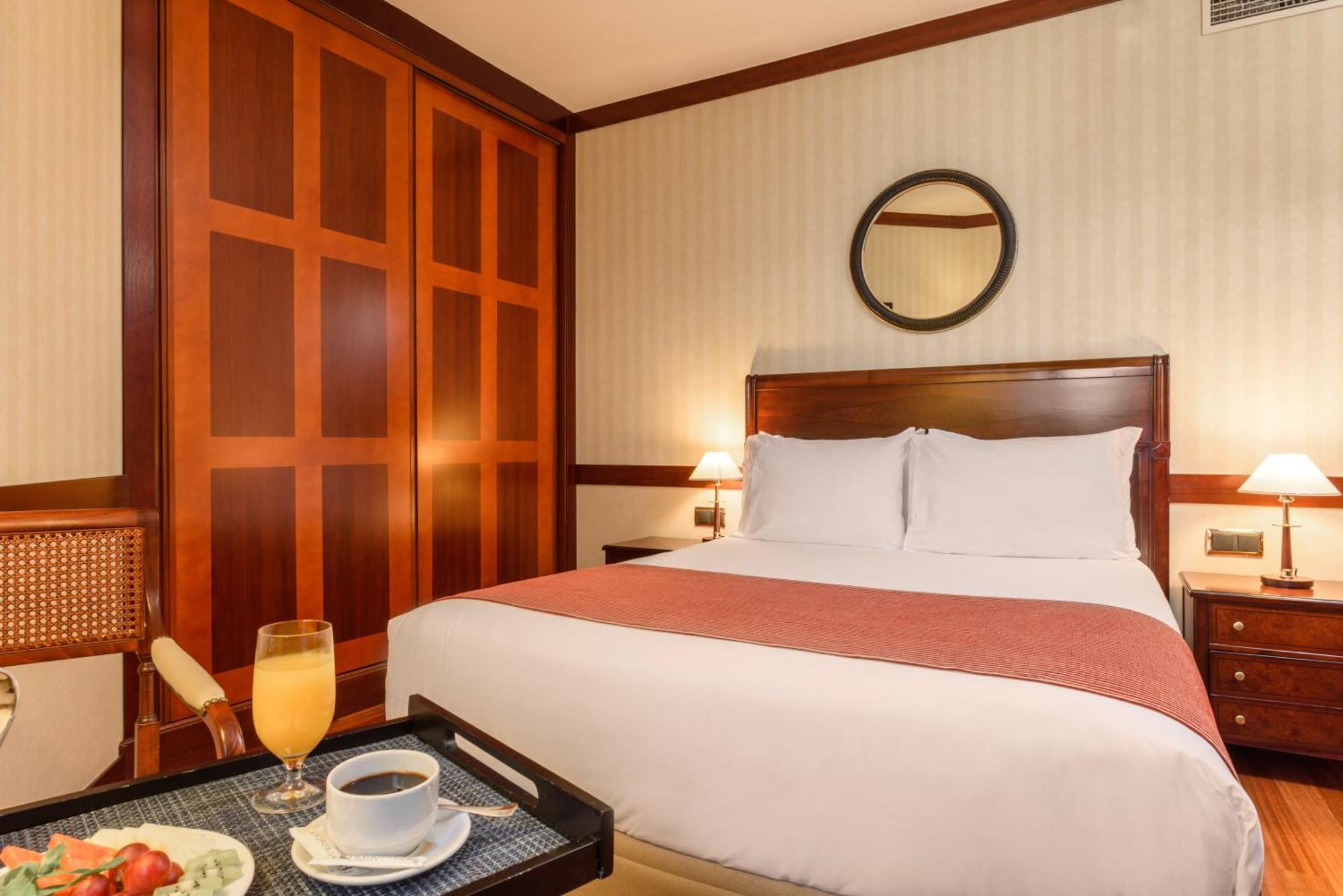 Quarto Duplo com Cama Extra