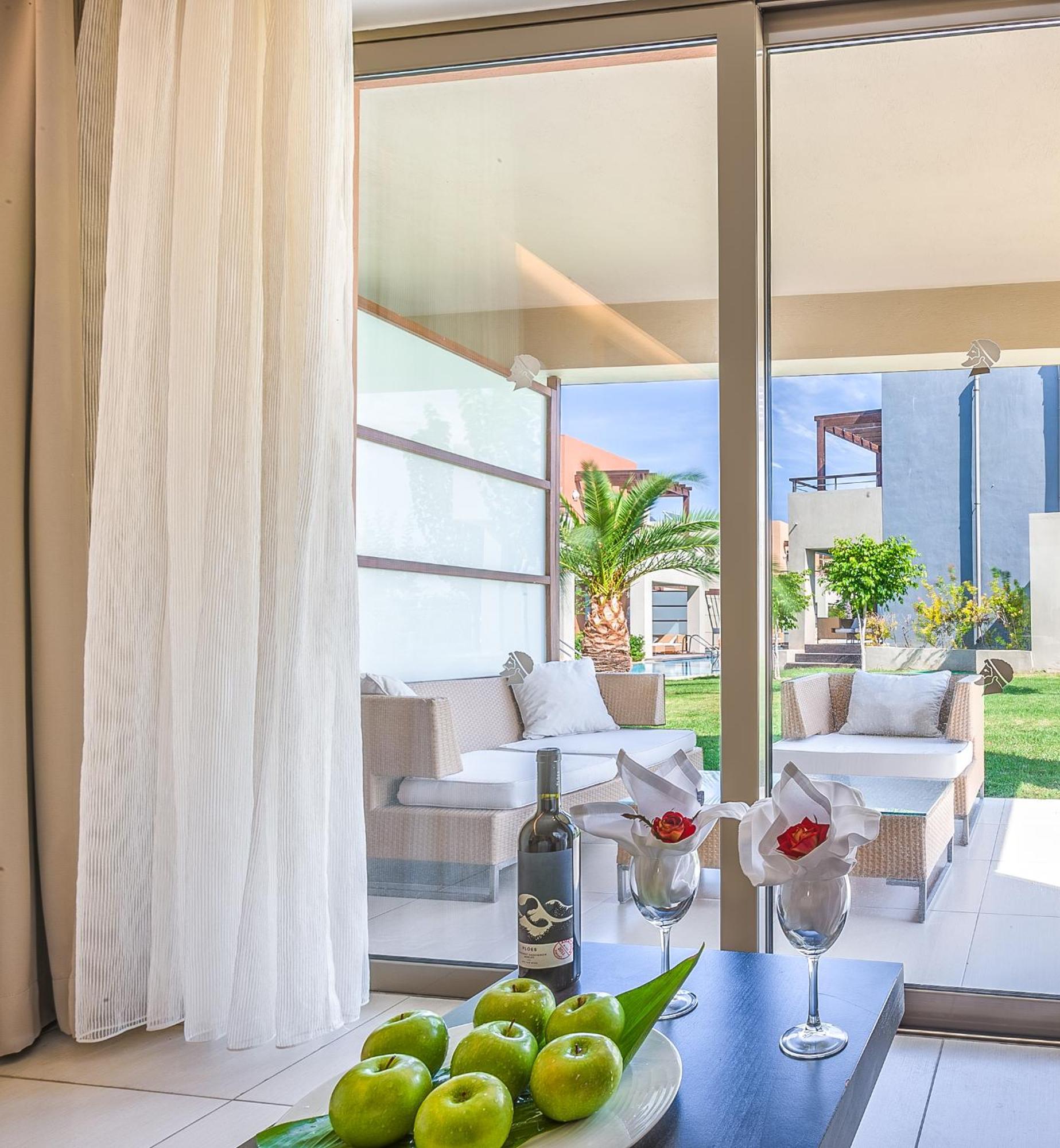 Executive Suite with Two Bedrooms Pool View or Sea View