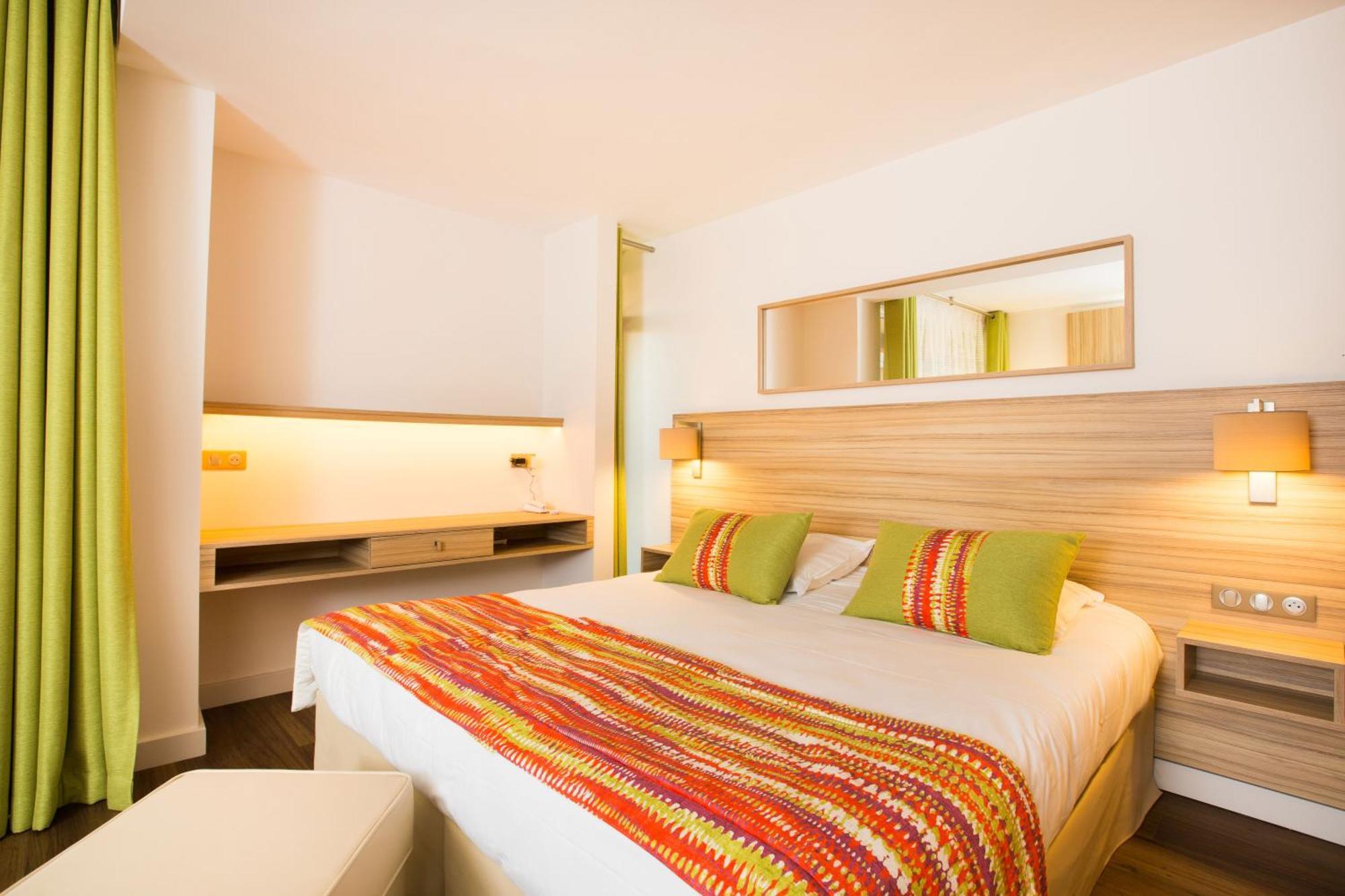 Quadruple Room Terrace,744710938:JPEG